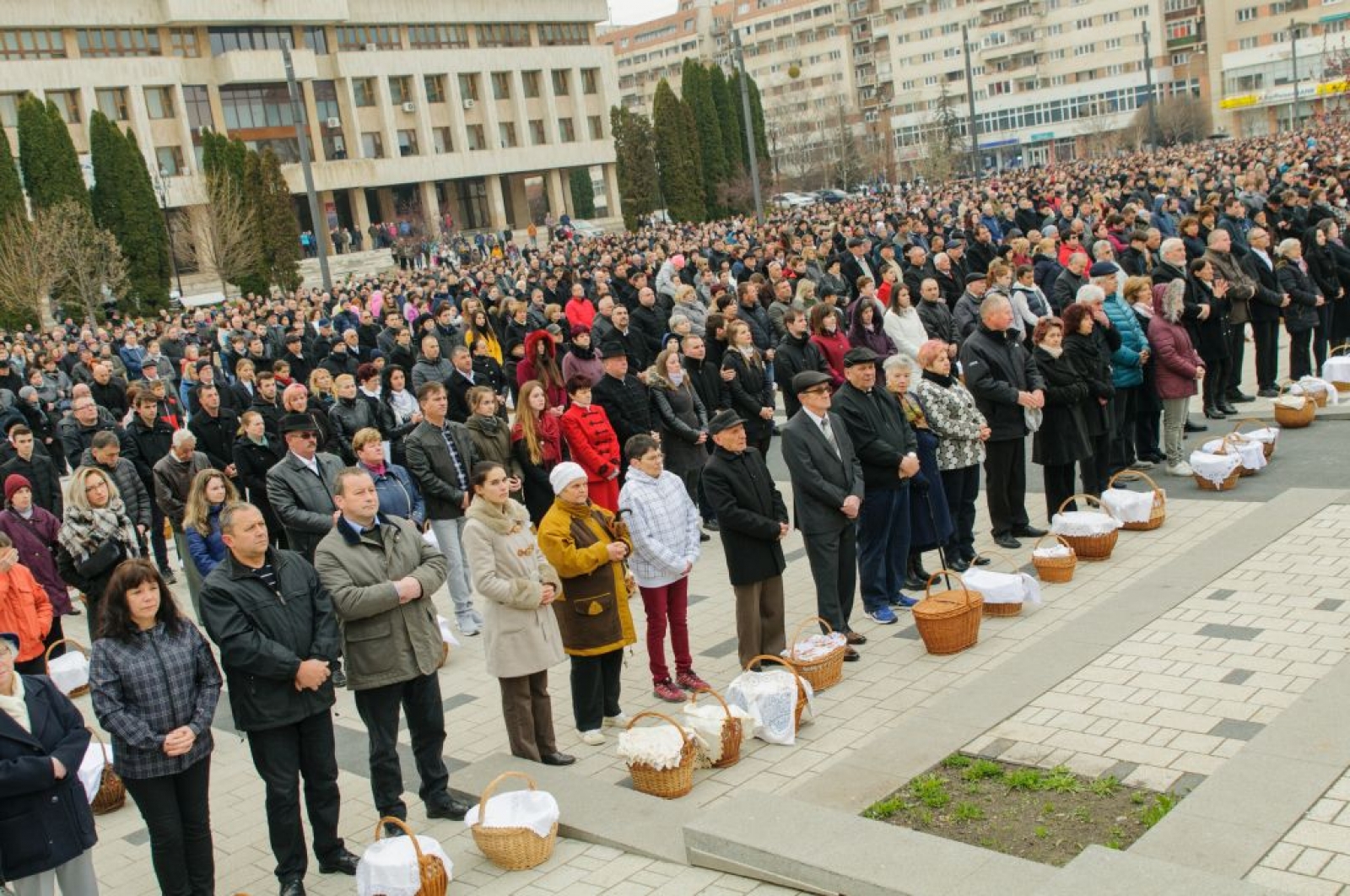 Sfințirea bucatelor de Pasti, miercurea ciuc, judetul harghita