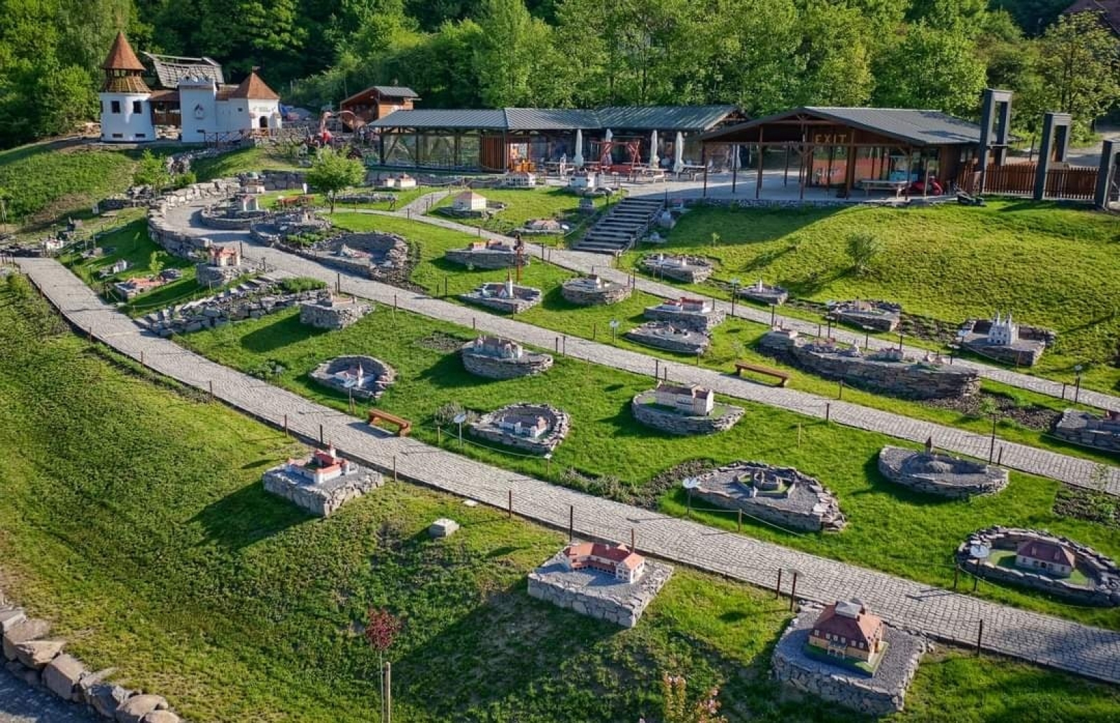 Mini parc transilvania, odorhei, judetul harghita