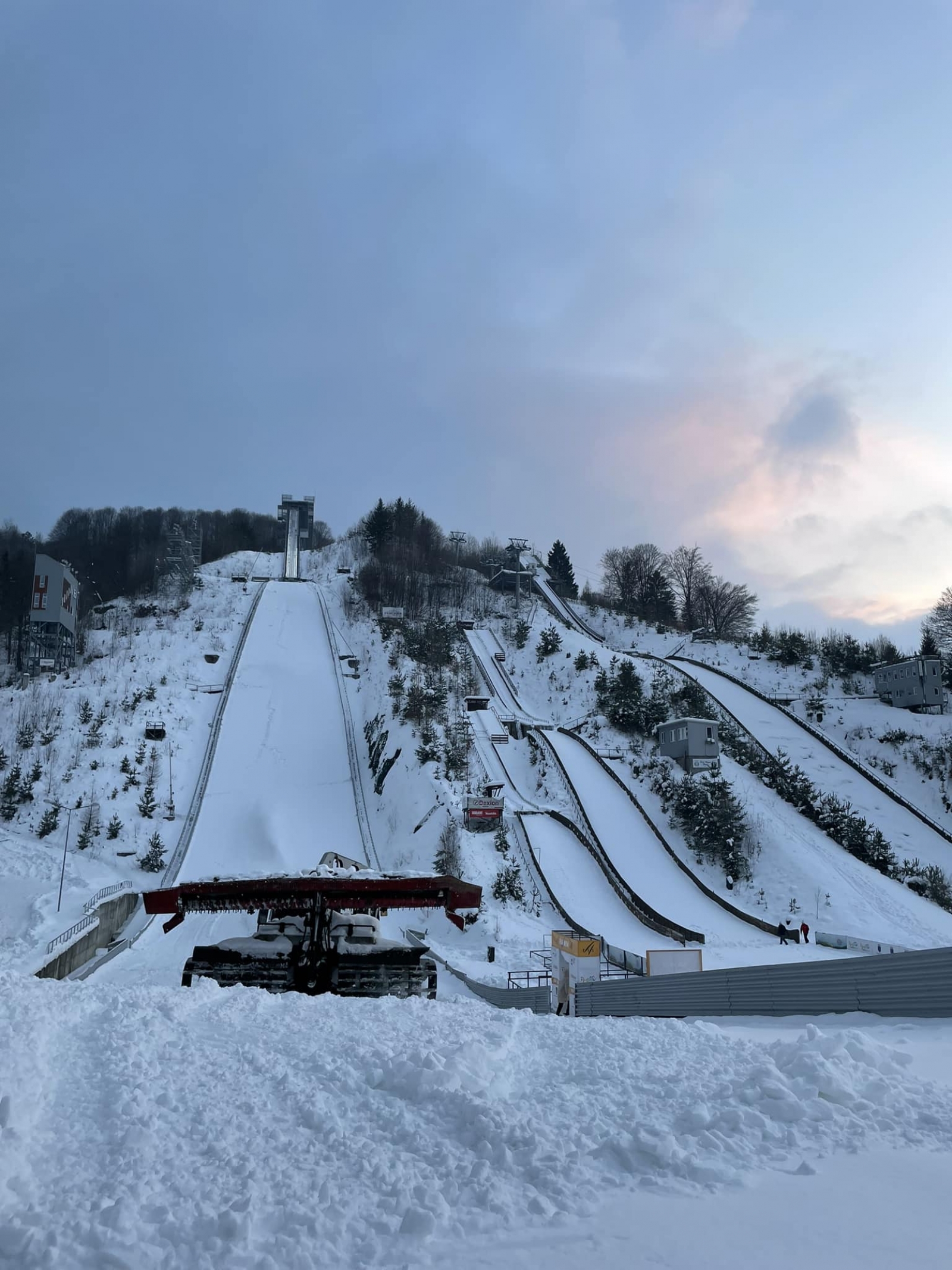 teren Cupa Mondială de Sărituri cu Schiurile, partie, Rasnov