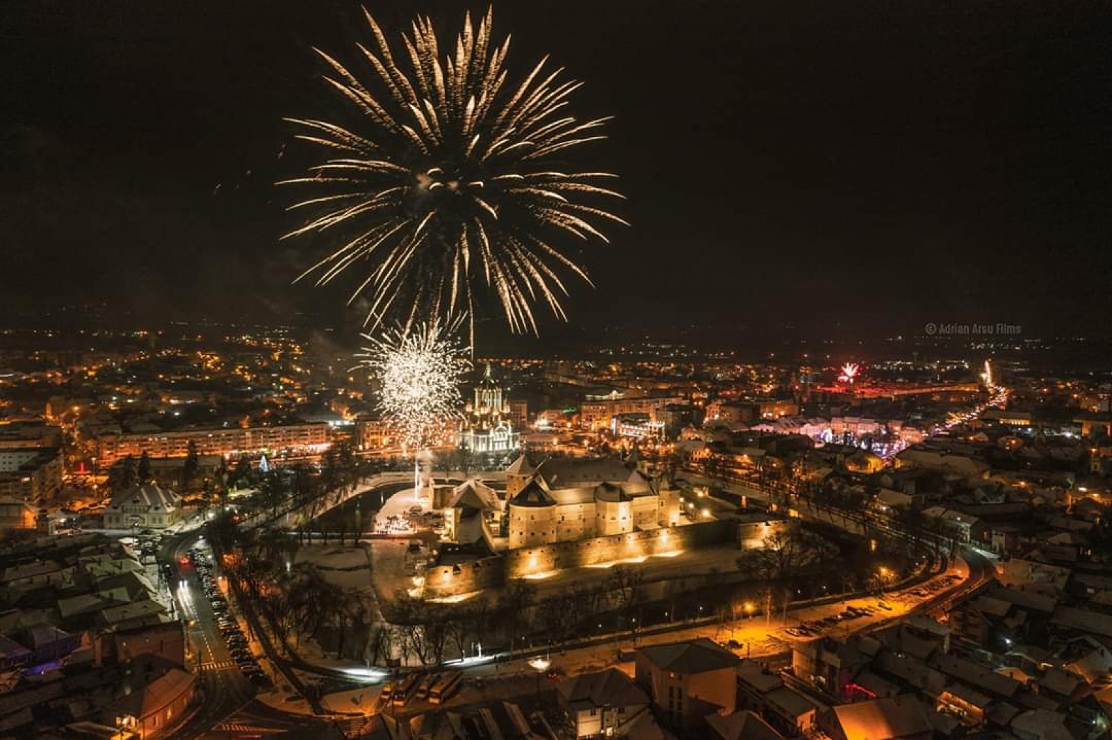 fagaras, judetul brasov, foc de artificii, cetate medievala