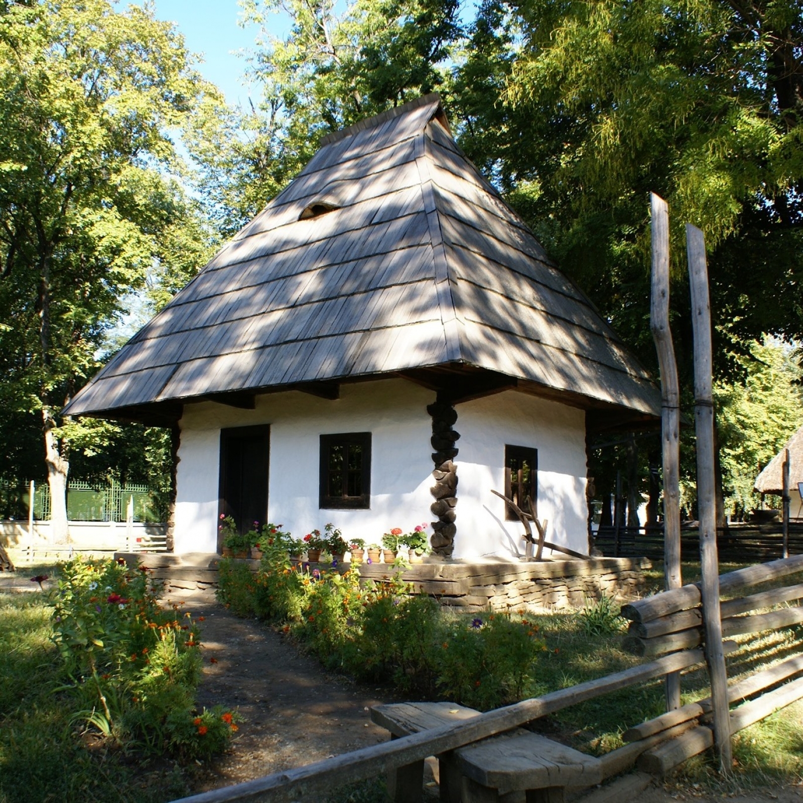 Muzeul satului, bucuresti, casa rustica, casa de taran 