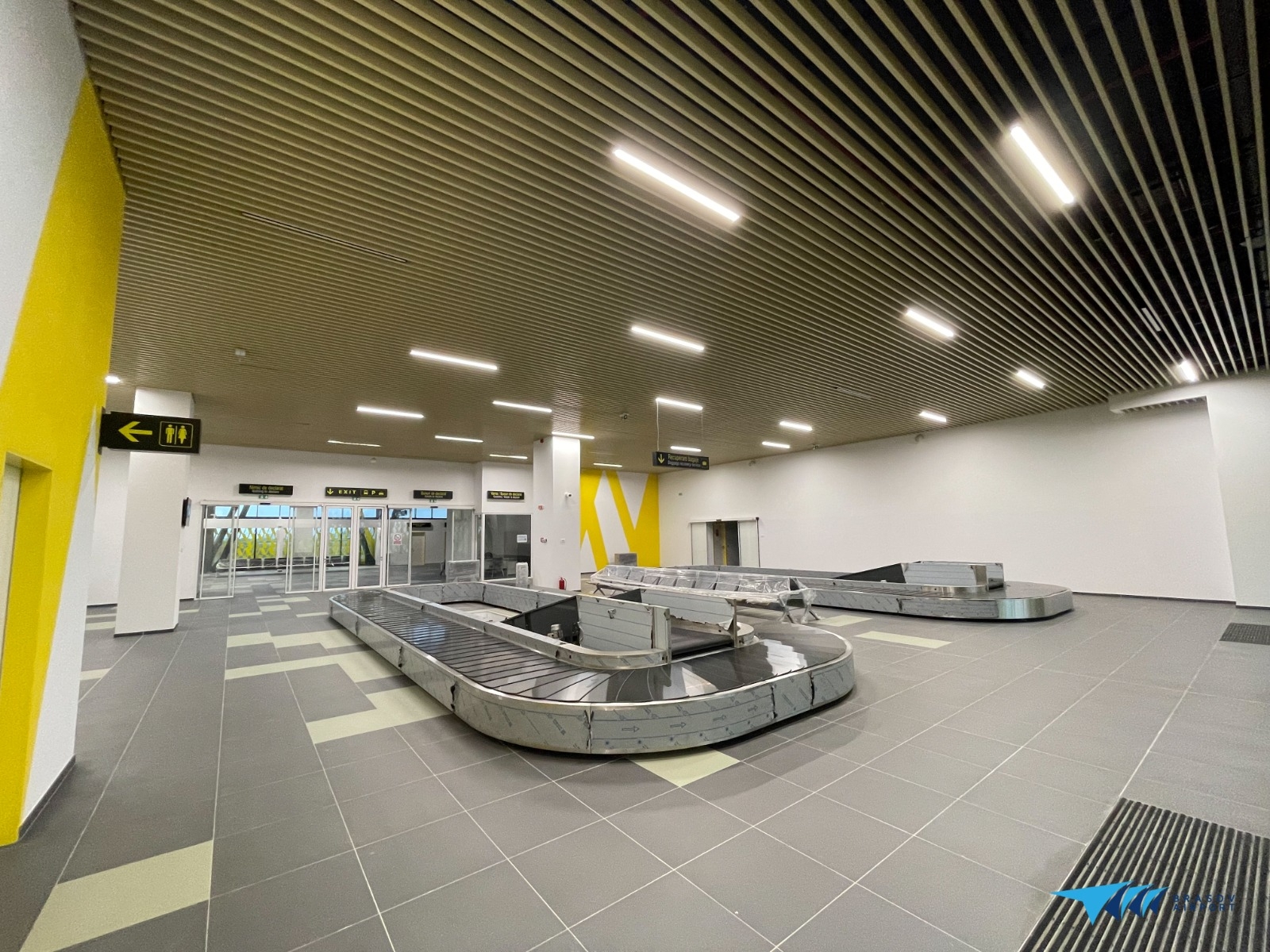 interior aeroportul brasov