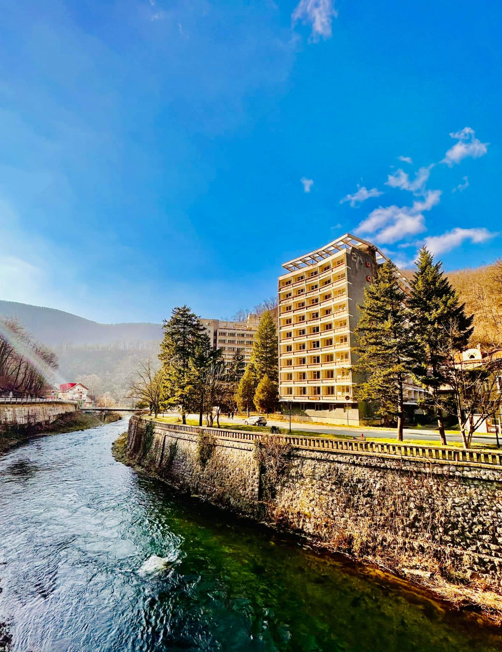 TOP7: lucruri pe care să le știi despre Băile Herculane!