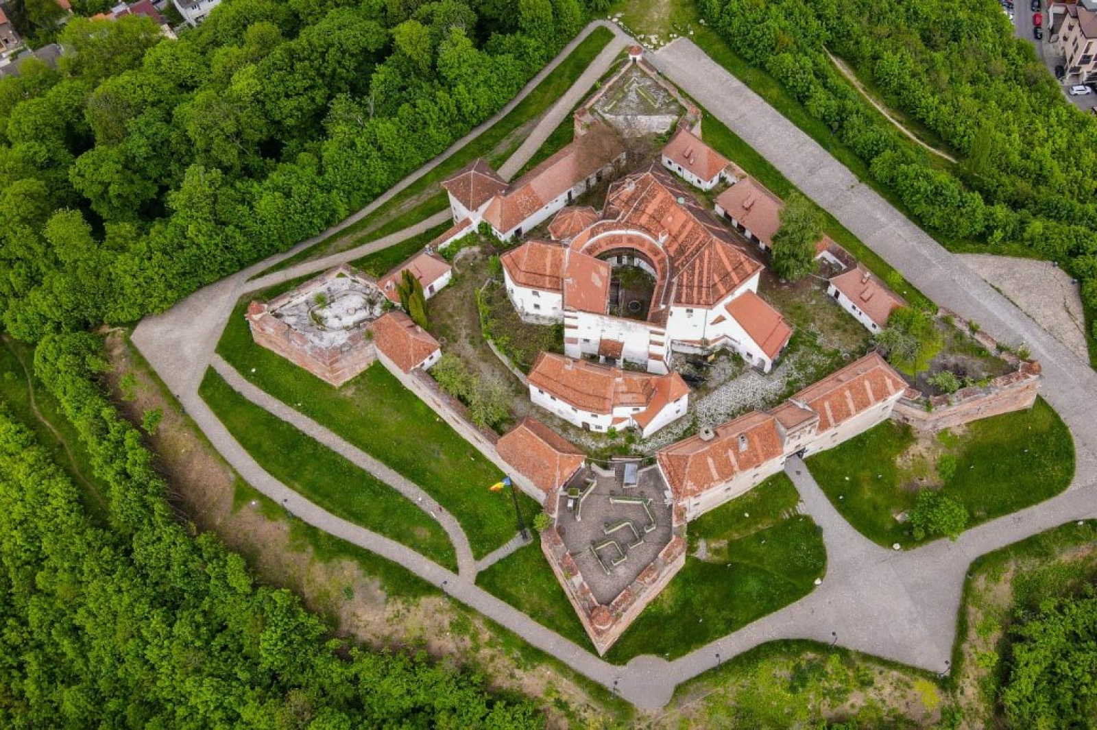 Descoperă povestea Cetățuii Brașovului: 5 detalii importante