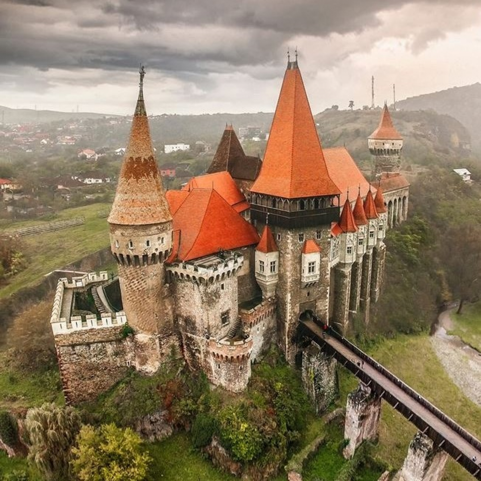 Castelul Corvinilor&nbsp;