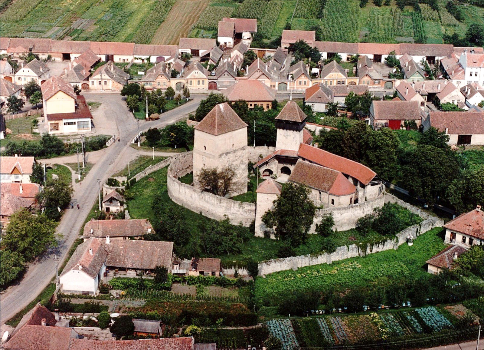 Biserica Fortificată C&acirc;lnic