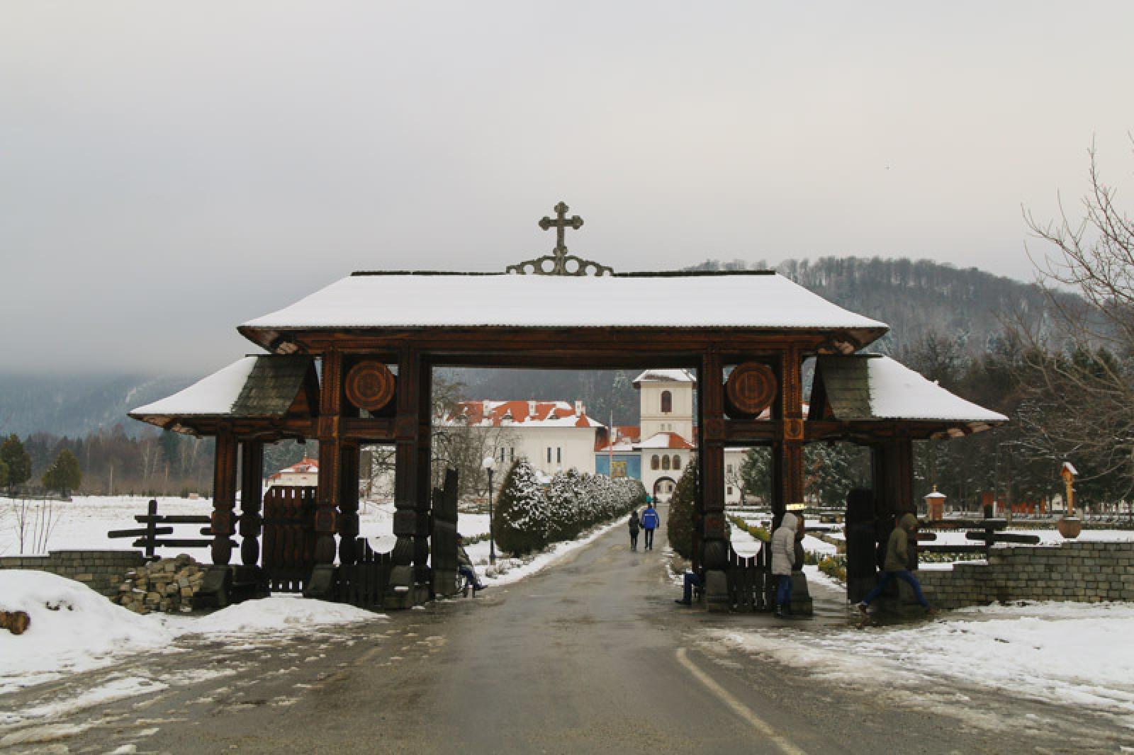 Mănăstirea Br&acirc;ncoveanu