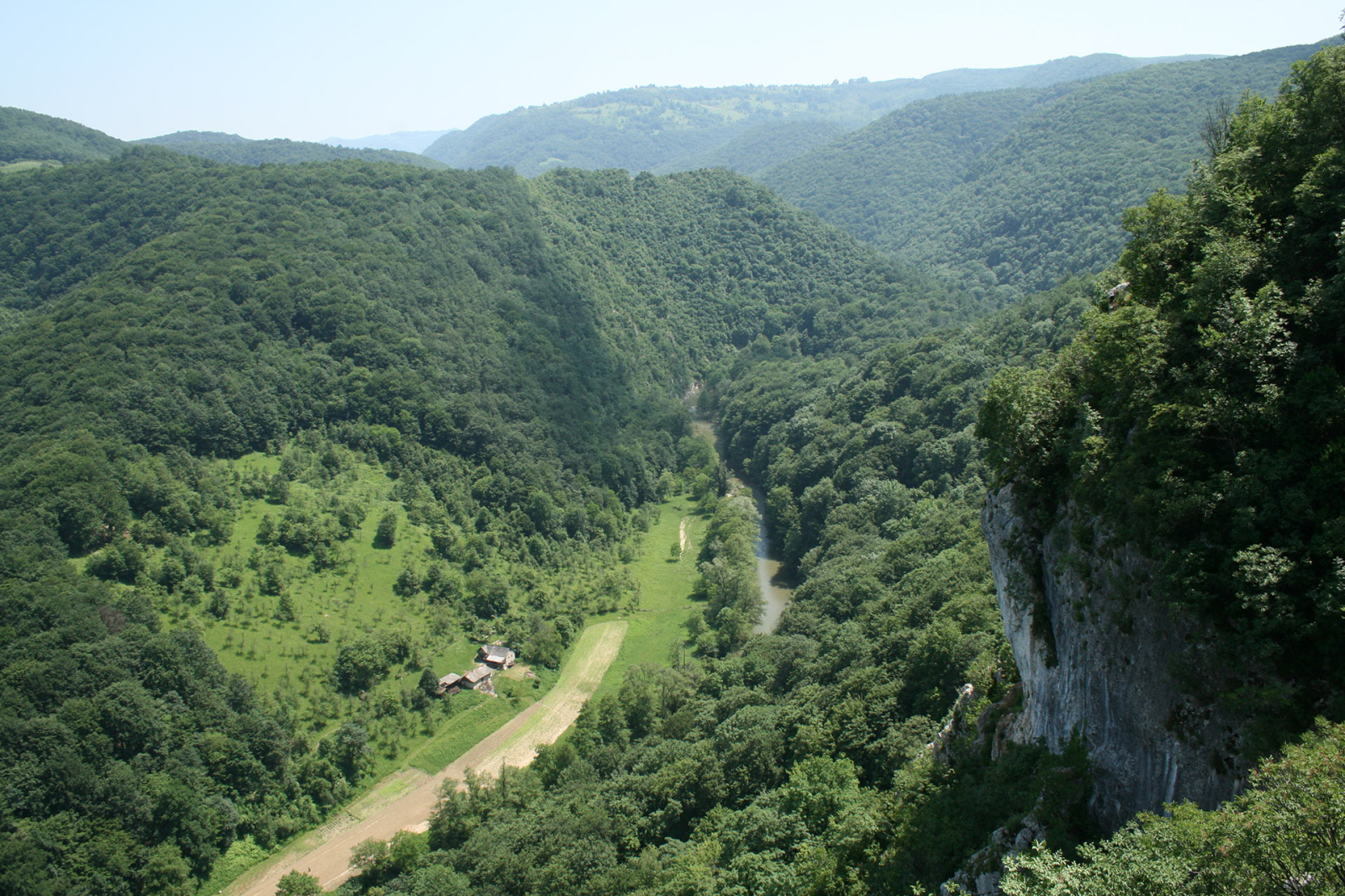 Cheile Nerei Nature Reserve, Beușnița